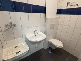 Pronájem komerčního prostoru v Novém Boru - kancelář, sklad